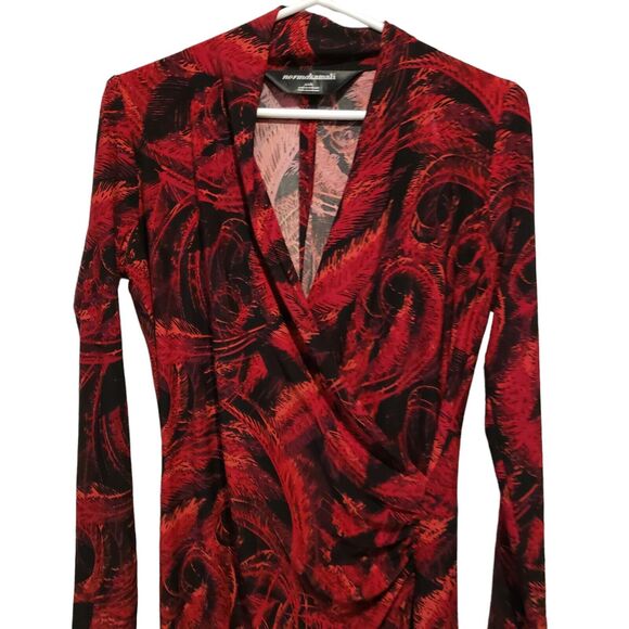 Norma Kamali Red Black Feather Print Size Small Faux Wrap Side Ruched Dress - Picture 5 of 9